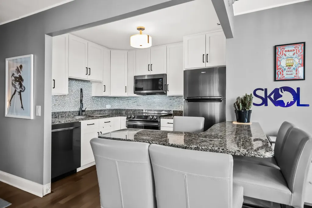 10 East Ontario Street Chicago IL 60611