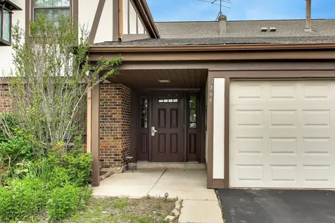 1264 Williamsburg Drive Schaumburg IL 60193