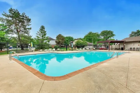 1264 Williamsburg Drive Schaumburg IL 60193