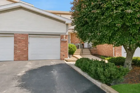 15931 Blackwater Court Tinley Park IL 60477