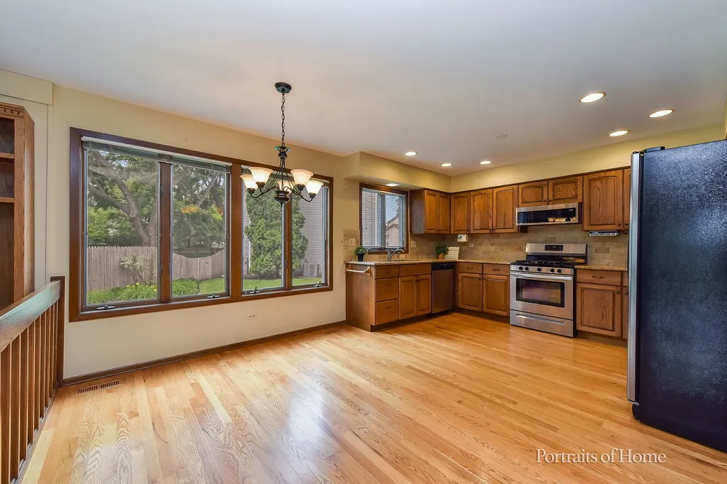 674 Honeysuckle Drive Naperville IL 60540