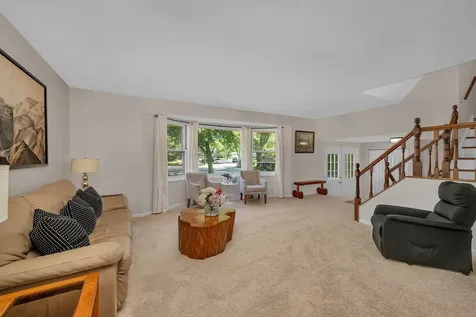 5 Assembly Court Bolingbrook IL 60440