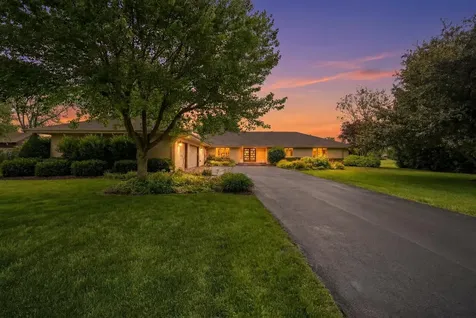 25730 North Eagle Drive Mundelein IL 60060