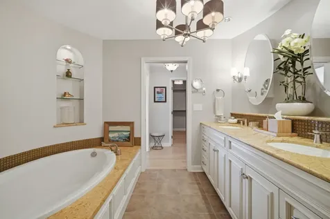 25730 North Eagle Drive Mundelein IL 60060