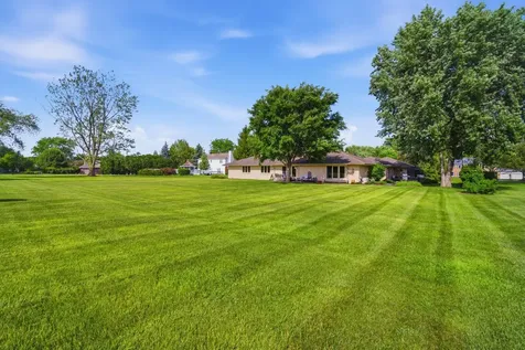 25730 North Eagle Drive Mundelein IL 60060