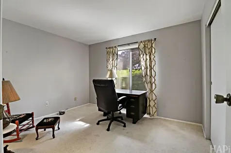 941 Wiltshire Drive Mchenry IL 60050
