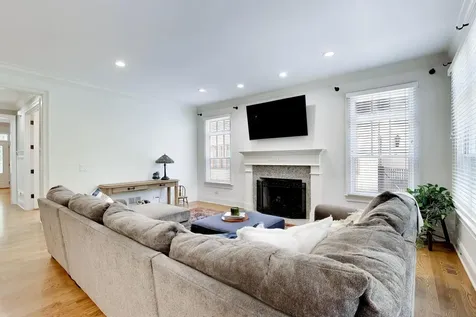 345 Madison Avenue Glencoe IL 60022