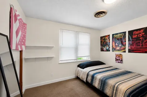 533 College Avenue Dekalb IL 60115
