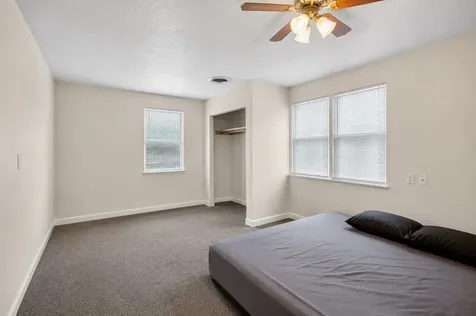 533 College Avenue Dekalb IL 60115