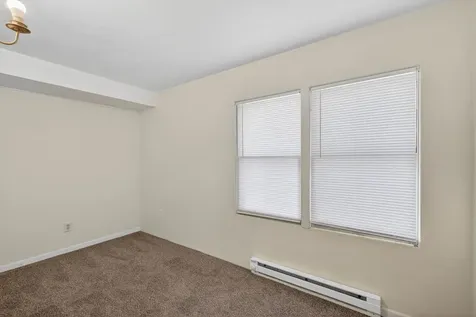 533 College Avenue Dekalb IL 60115