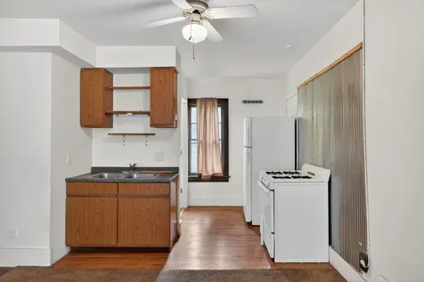 533 College Avenue Dekalb IL 60115