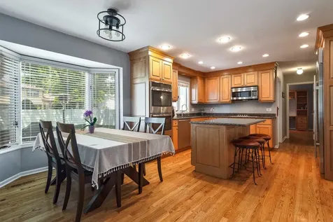 1129 Tamarack Lane Libertyville IL 60048
