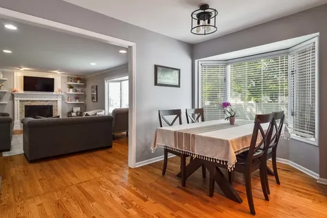 1129 Tamarack Lane Libertyville IL 60048