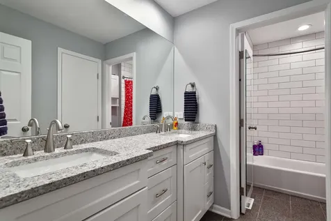 1129 Tamarack Lane Libertyville IL 60048