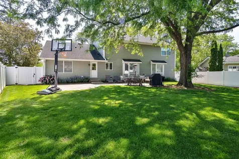 1129 Tamarack Lane Libertyville IL 60048