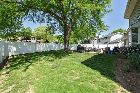 1129 Tamarack Lane Libertyville IL 60048
