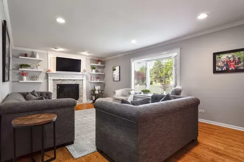 1129 Tamarack Lane Libertyville IL 60048