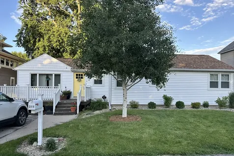 311 South 2nd Avenue Chenoa IL 61726