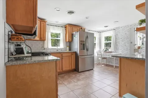 311 South 2nd Avenue Chenoa IL 61726