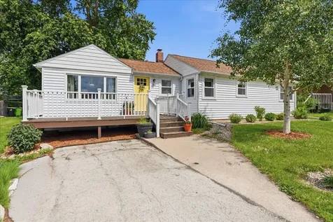 311 South 2nd Avenue Chenoa IL 61726