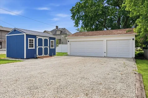 311 South 2nd Avenue Chenoa IL 61726