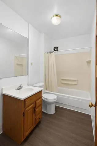 226 West Locust Street Dekalb IL 60115