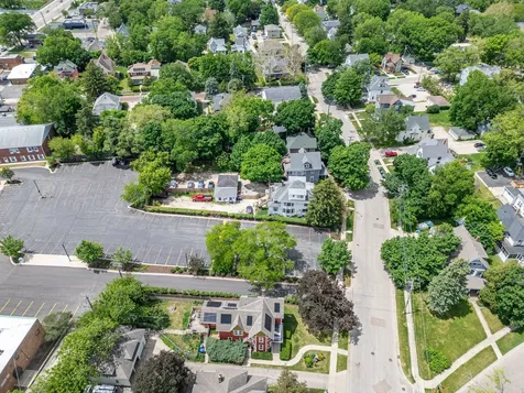 226 West Locust Street Dekalb IL 60115