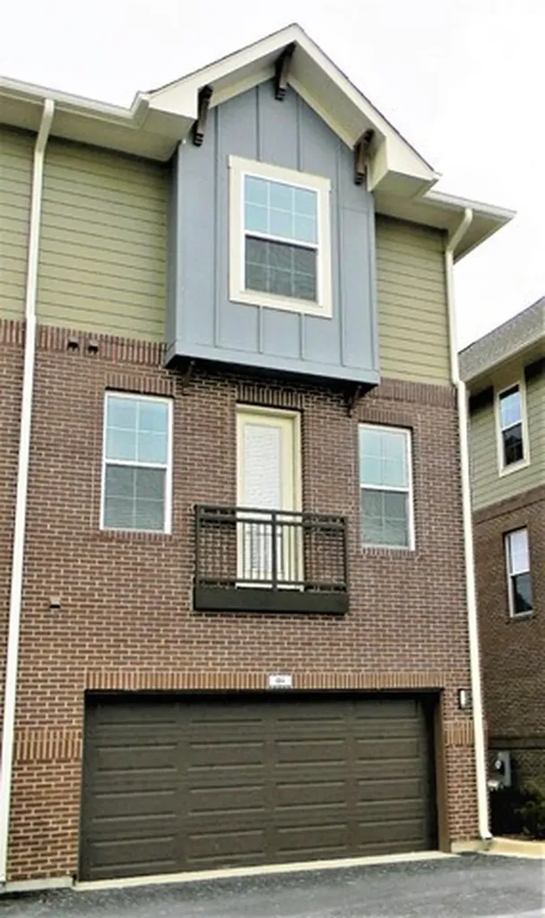 668 East Algonquin Road Schaumburg IL 60173
