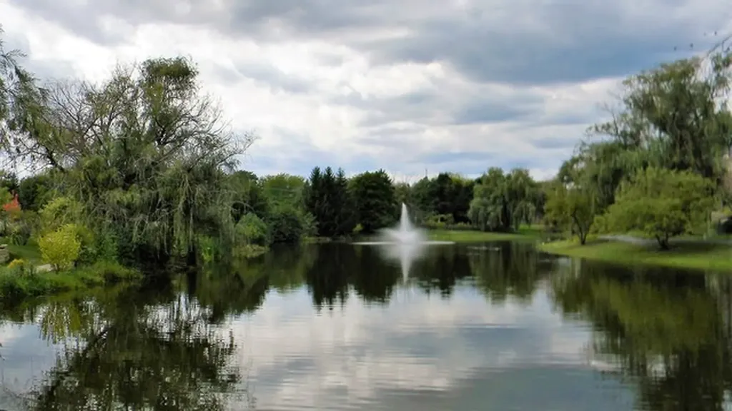 668 East Algonquin Road Schaumburg IL 60173