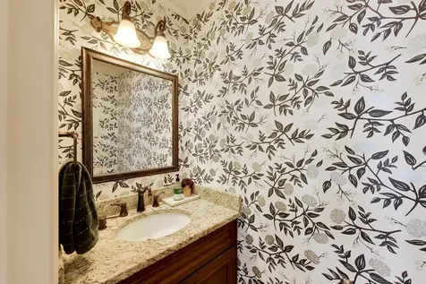 713 North Beverly Lane Arlington Heights IL 60004