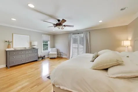 713 North Beverly Lane Arlington Heights IL 60004