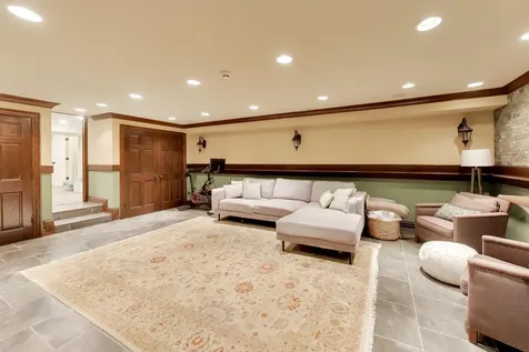 713 North Beverly Lane Arlington Heights IL 60004