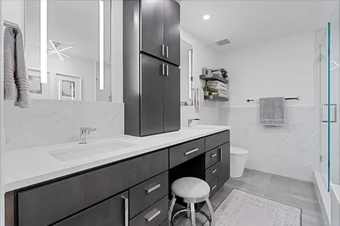 530 North Lake Shore Drive Chicago IL 60611