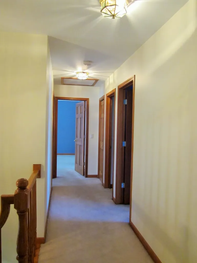 3690 Baybrook Drive Aurora IL 60504