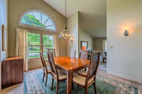 1046 East Amberwood Circle Naperville IL 60563