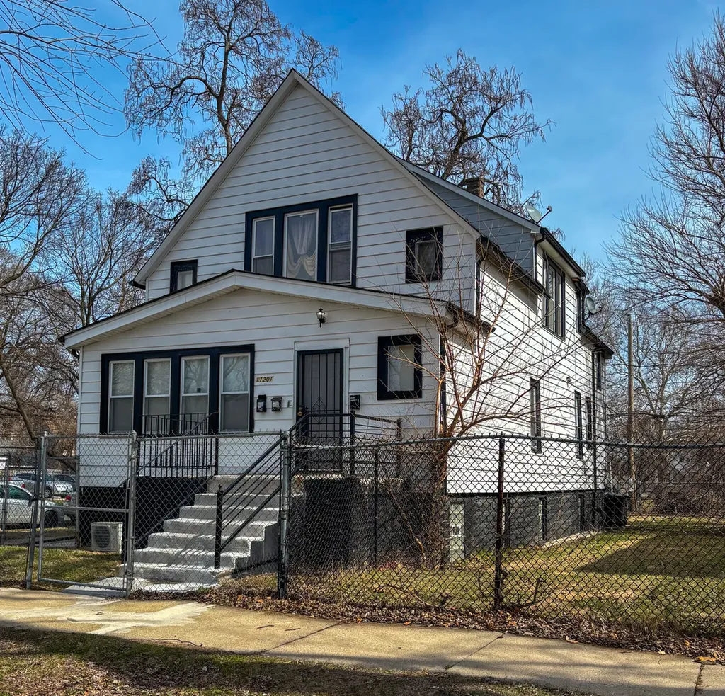 11201 South Normal Avenue S Chicago IL 60628