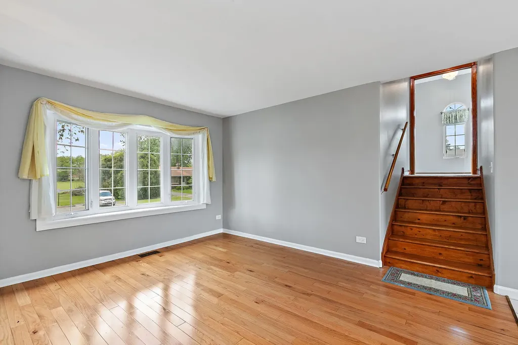 4403 Maple Court Rolling Meadows IL 60008