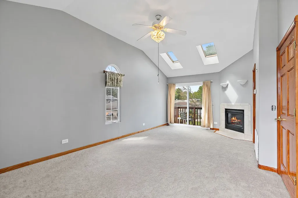 4403 Maple Court Rolling Meadows IL 60008
