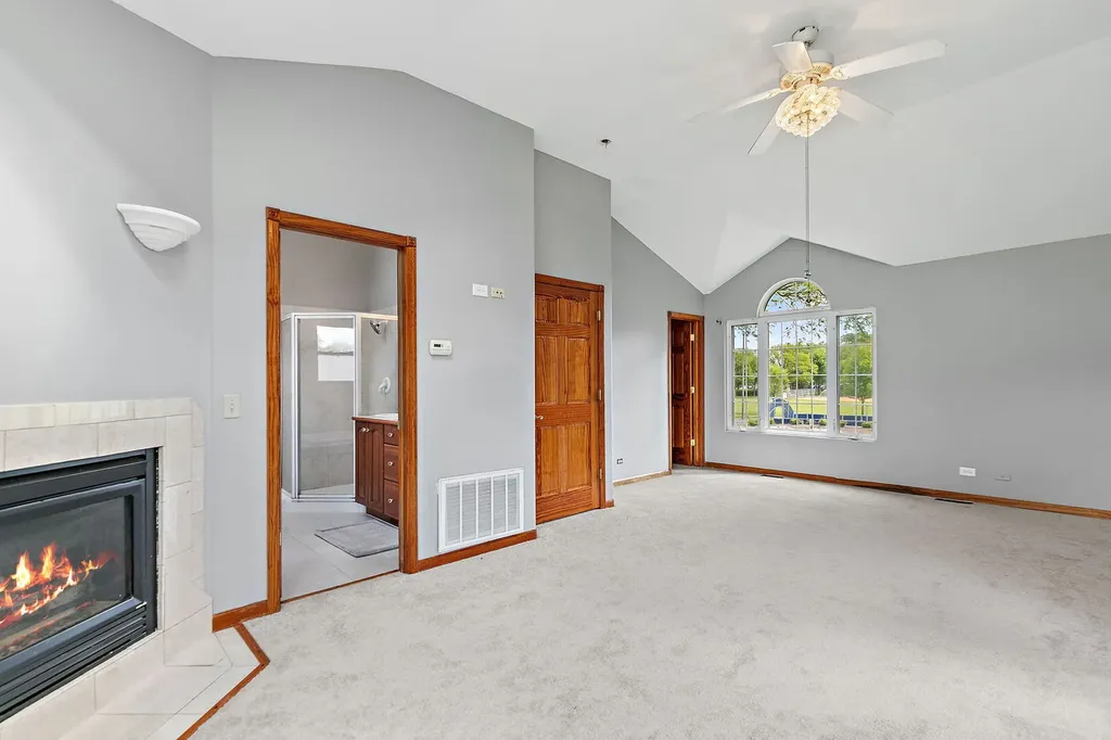 4403 Maple Court Rolling Meadows IL 60008
