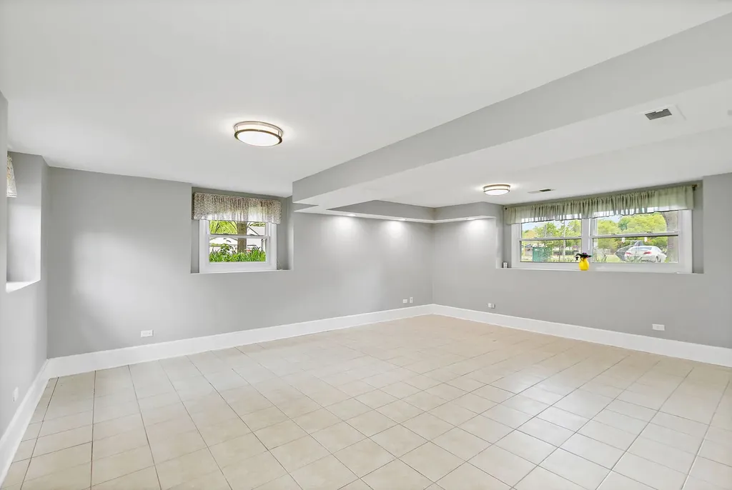 4403 Maple Court Rolling Meadows IL 60008