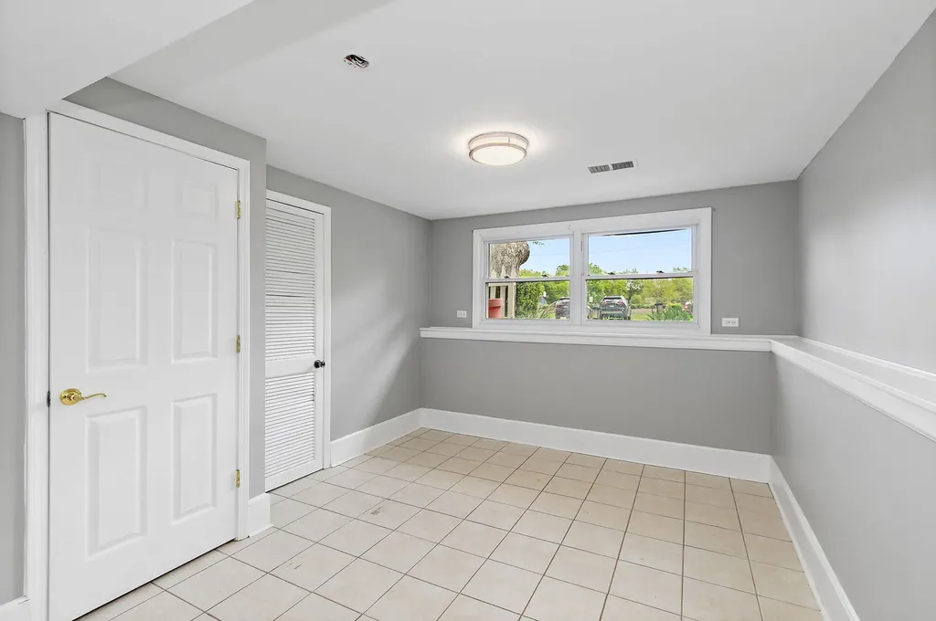 4403 Maple Court Rolling Meadows IL 60008