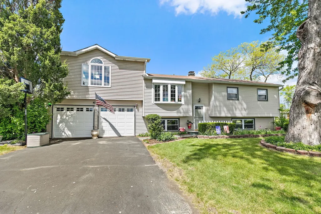 4403 Maple Court Rolling Meadows IL 60008