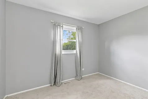 4403 Maple Court Rolling Meadows IL 60008