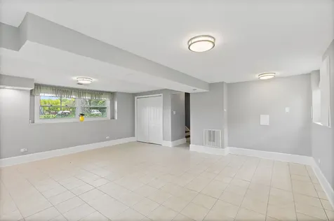 4403 Maple Court Rolling Meadows IL 60008