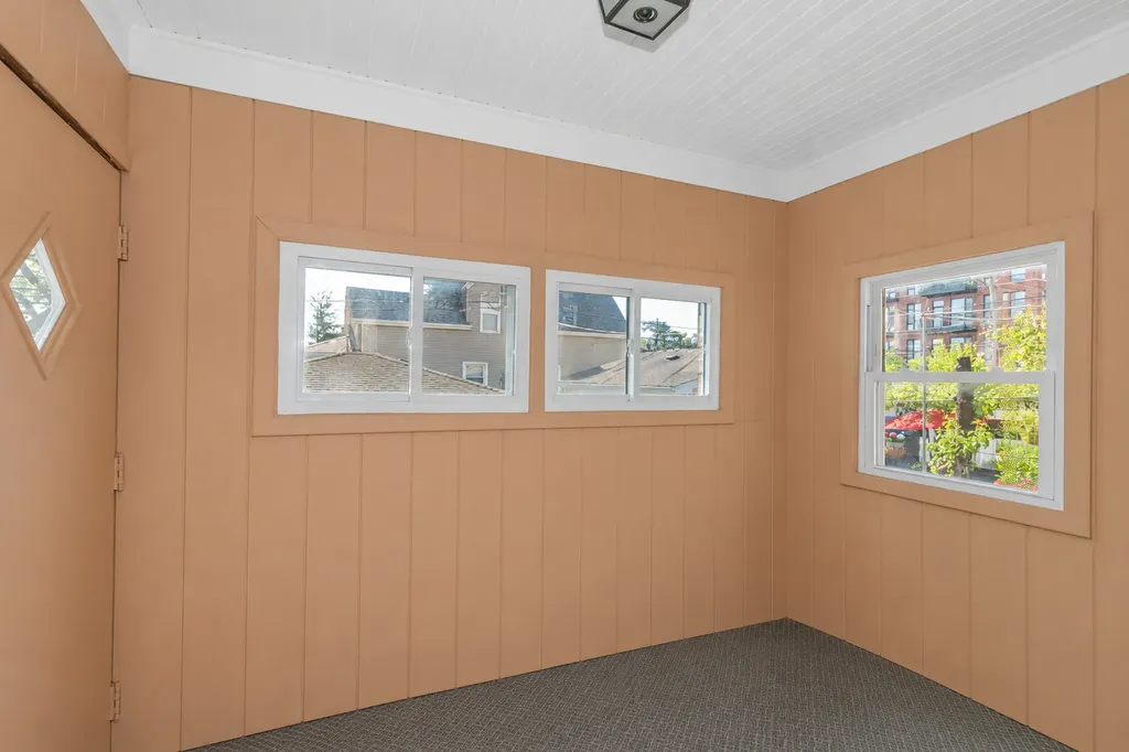 3225 North Narragansett Avenue Chicago IL 60634