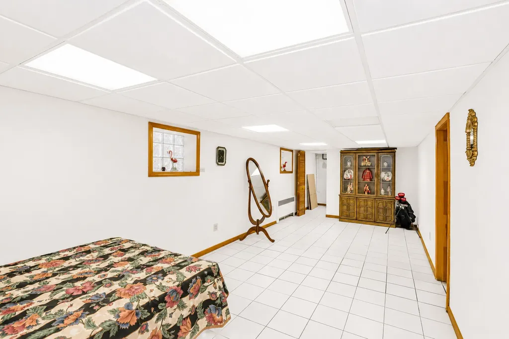 3225 North Narragansett Avenue Chicago IL 60634