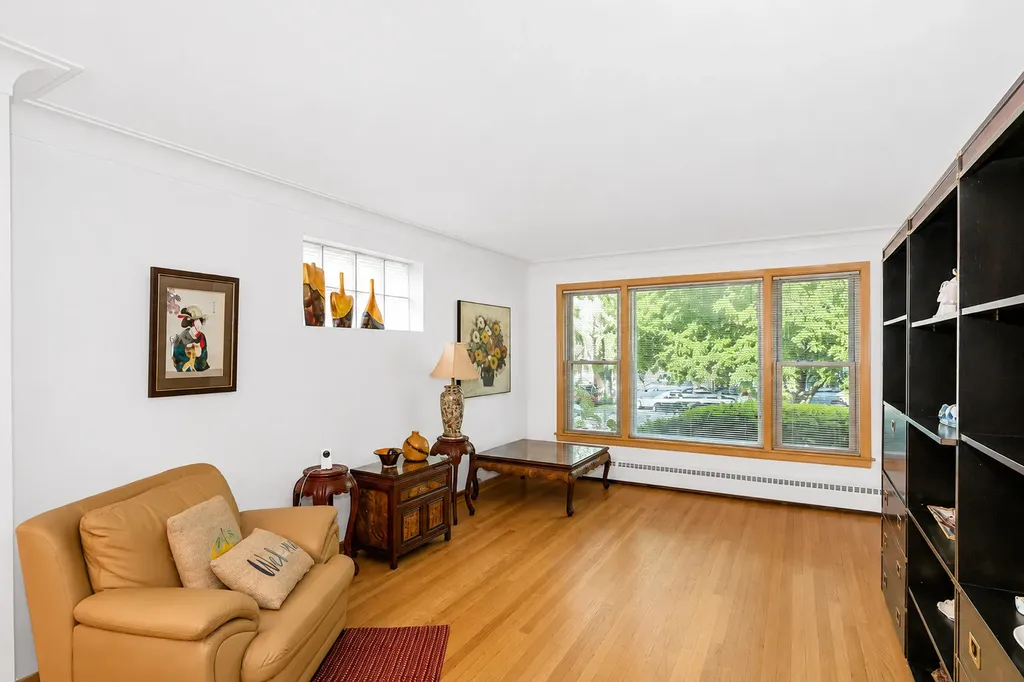 3225 North Narragansett Avenue Chicago IL 60634
