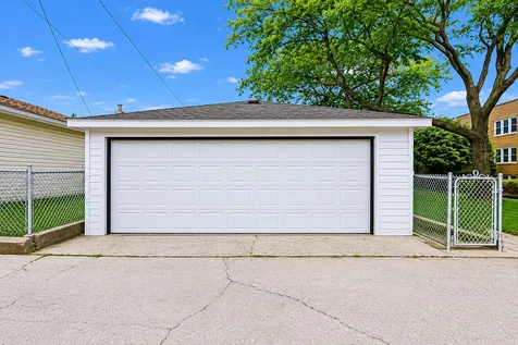 3225 North Narragansett Avenue Chicago IL 60634