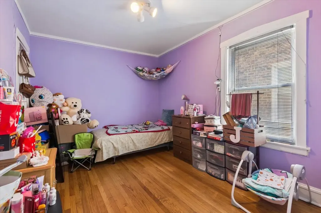 6630 North Maplewood Avenue Chicago IL 60645