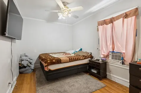 6630 North Maplewood Avenue Chicago IL 60645